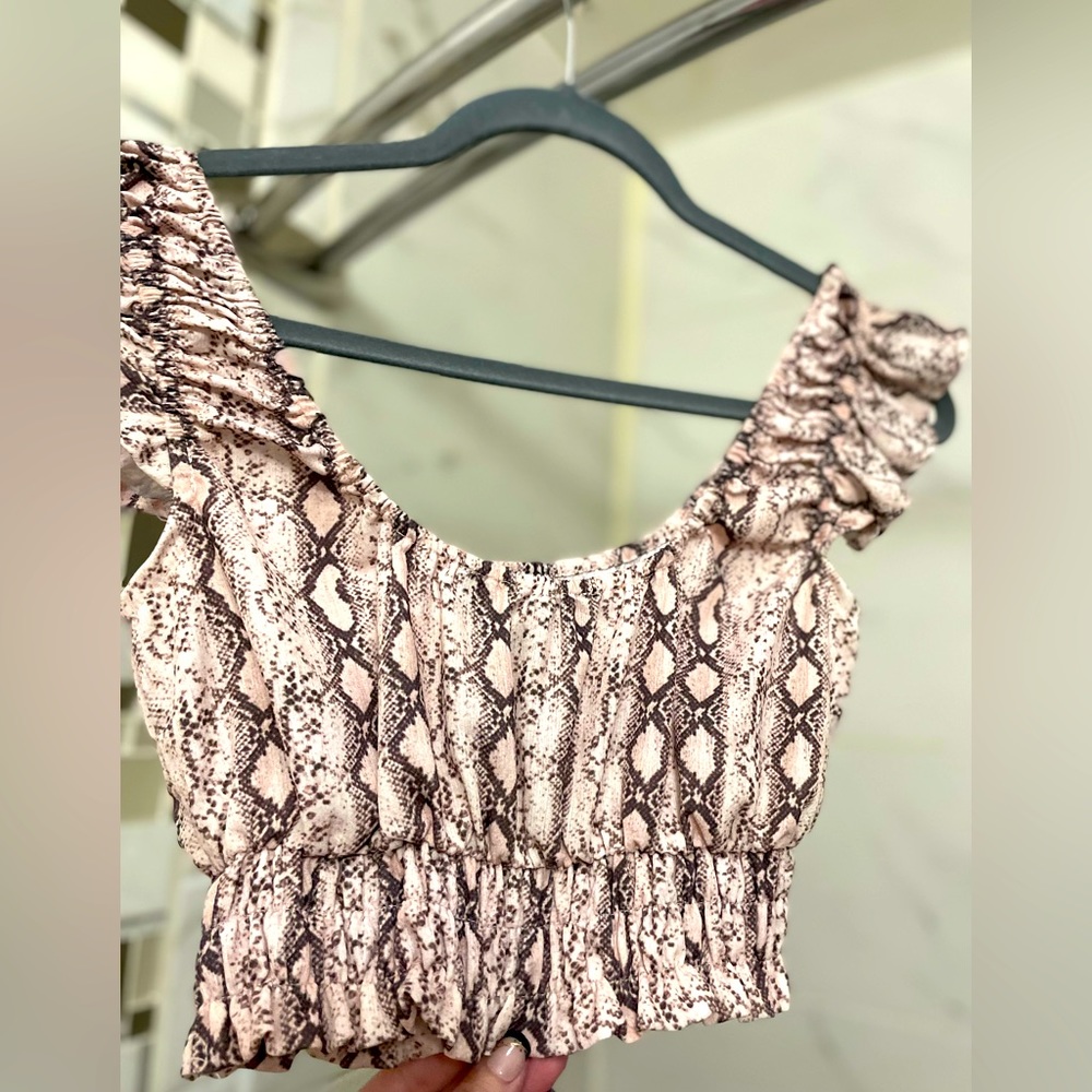 Kittenish cropped top